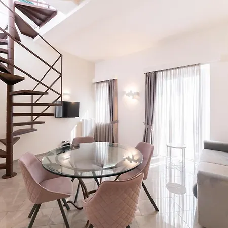 Casa Umberto I , Centro * تاورمينا